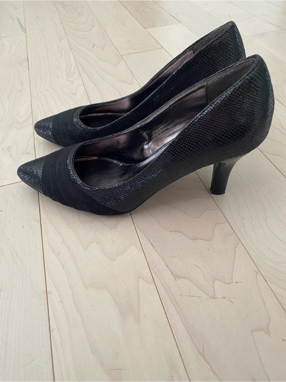 Karen Scott Black Pointed Toe Kitten Heel Pumps